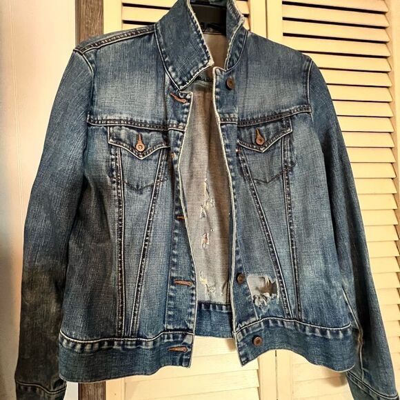 Gap Women’s Jean Jacket - Picture 1 of 12